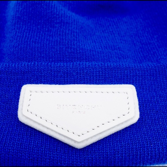 NEW with tags Authentic Givenchy logo knitted blue beanie hat skiwear - Picture 3 of 6